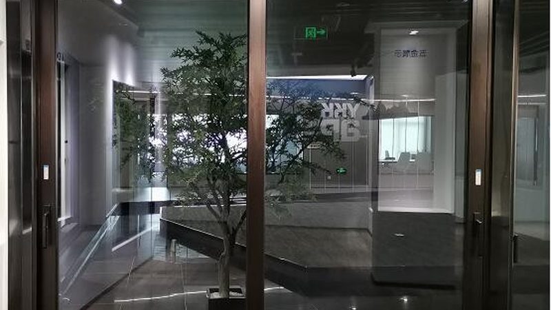 单元式幕墙玻璃：厚度背后的性能秘密**